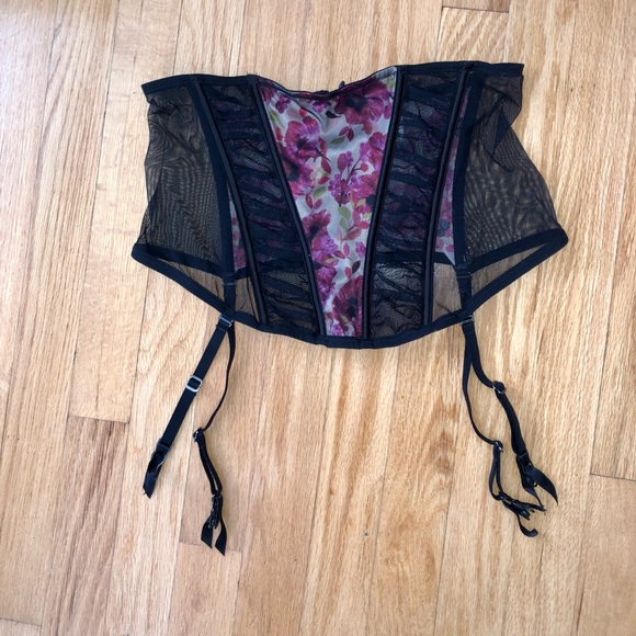 Rare vintage Victoria's Secret Waist Cincher/Garter Belt Size Medium - Picture 12 of 12